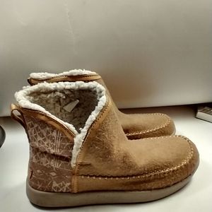 Sanuk Wool Blend Nice Bootah Ojai Boots Women's sz 10.